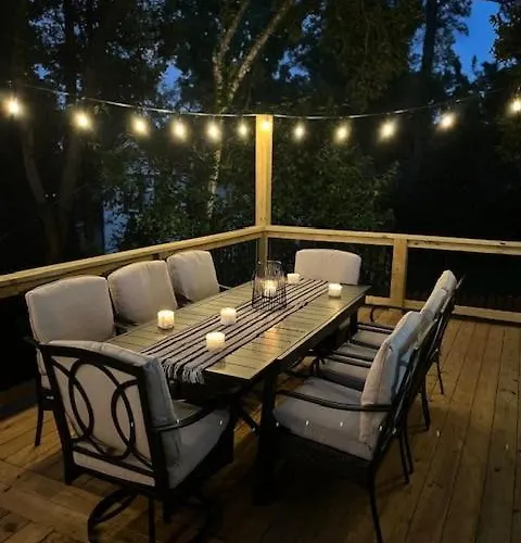 Ferienhaus Luxury For Entertaining In Midtown Manor