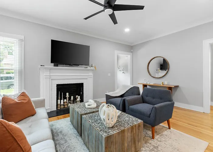 Ferienhaus Luxury For Entertaining In Midtown Manor Tallahassee