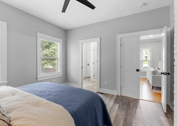 Ferienhaus Luxury For Entertaining In Midtown Manor Tallahassee